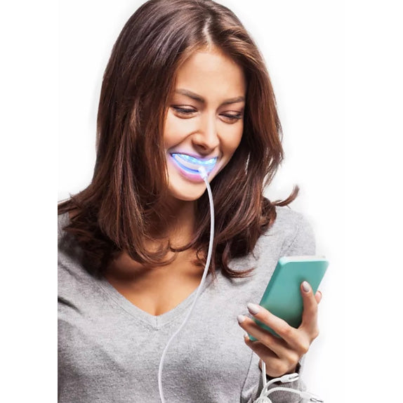 Teeth whitening Accelerator USB Gum Tray Girl Smiling